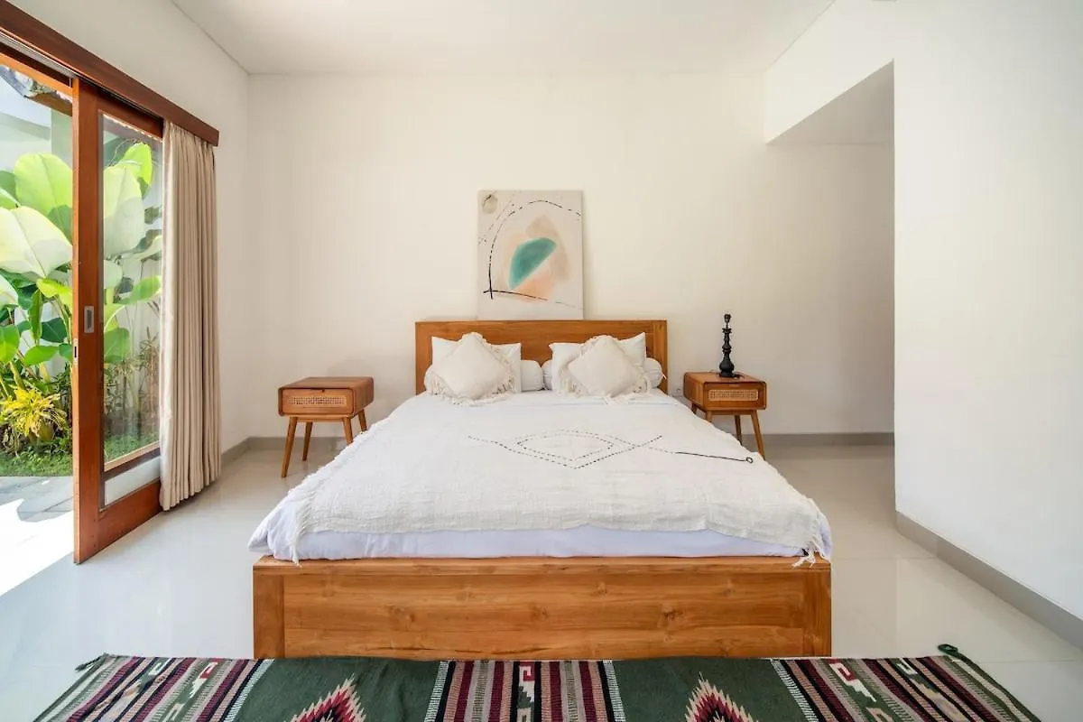 빌라 3Br Green Oasis Downtown Berawa Canggu