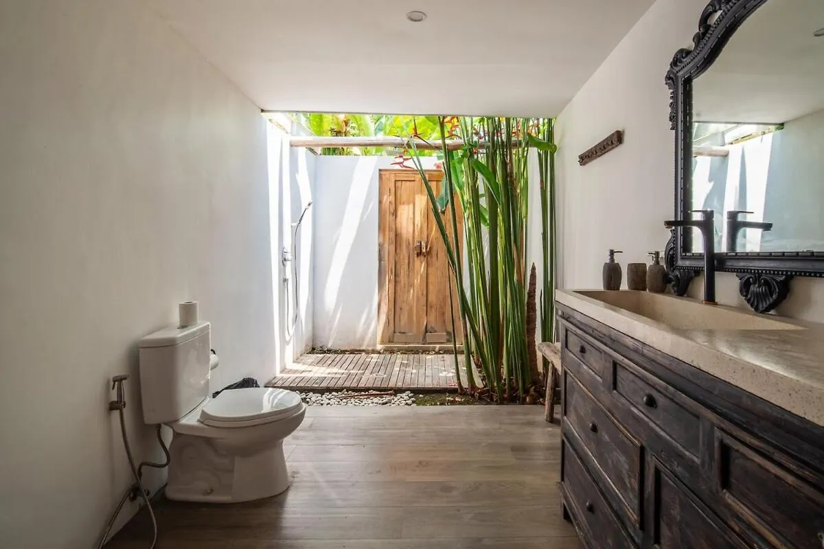 Villa 3Br Green Oasis Downtown Berawa Canggu Indonesia